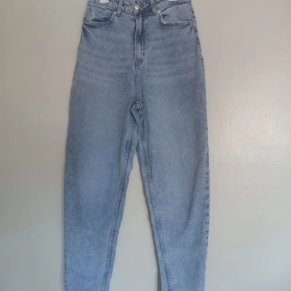 H&M High Rise Light Blue Jeans - Picture 1 of 9